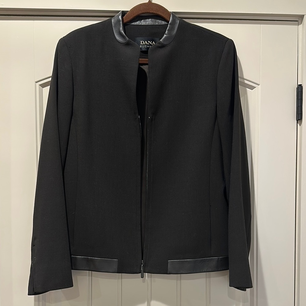 Dana Buchman Black Lightweight Collarless Jacket